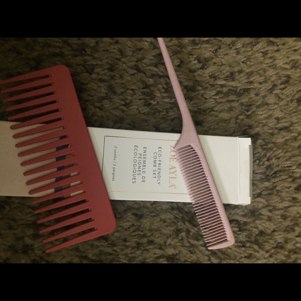 NIB Zoe Ayla comb set